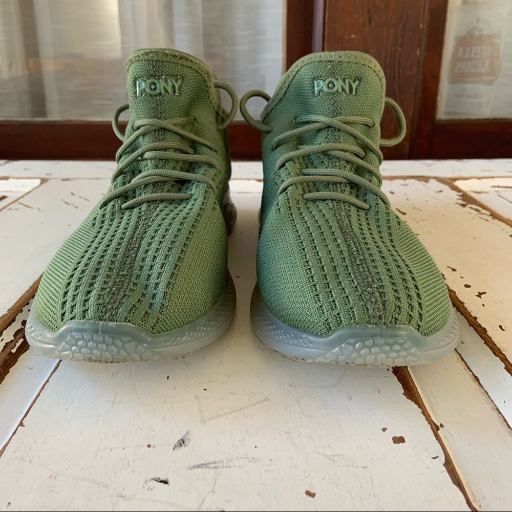 Pony Sneakers